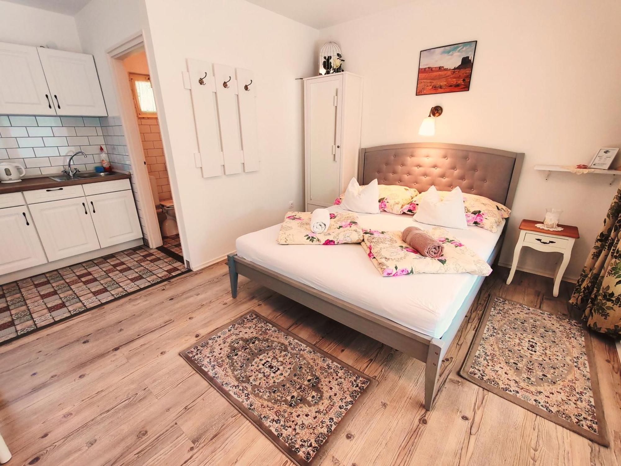 Elisoria Apartments تشيرستوموي المظهر الخارجي الصورة