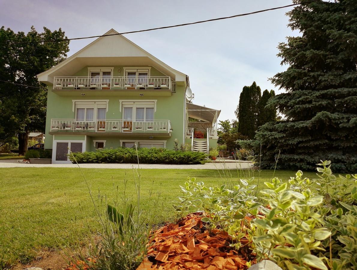 Elisoria Apartments تشيرستوموي المظهر الخارجي الصورة