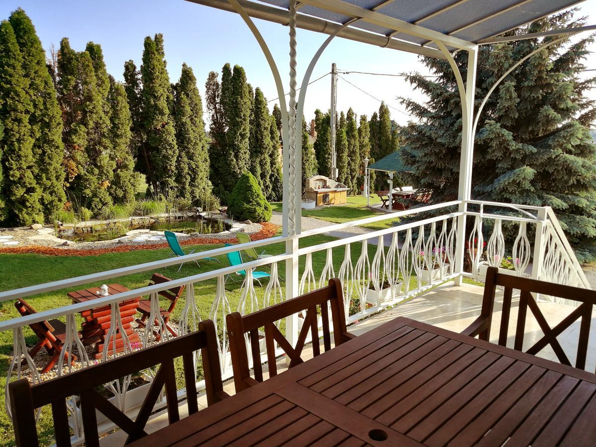 Elisoria Apartments تشيرستوموي المظهر الخارجي الصورة